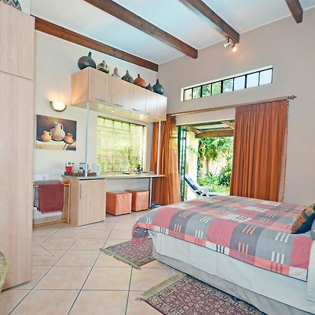 Cherry Tree Cottage B&B Linden Johannesburg Bagian luar foto