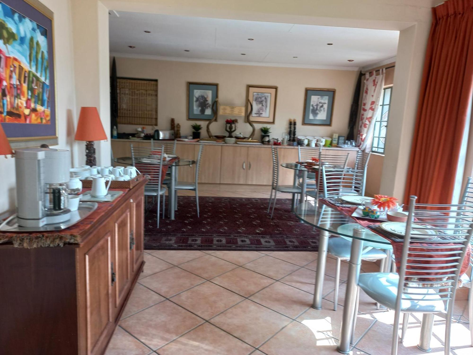 Cherry Tree Cottage B&B Linden Johannesburg Bagian luar foto