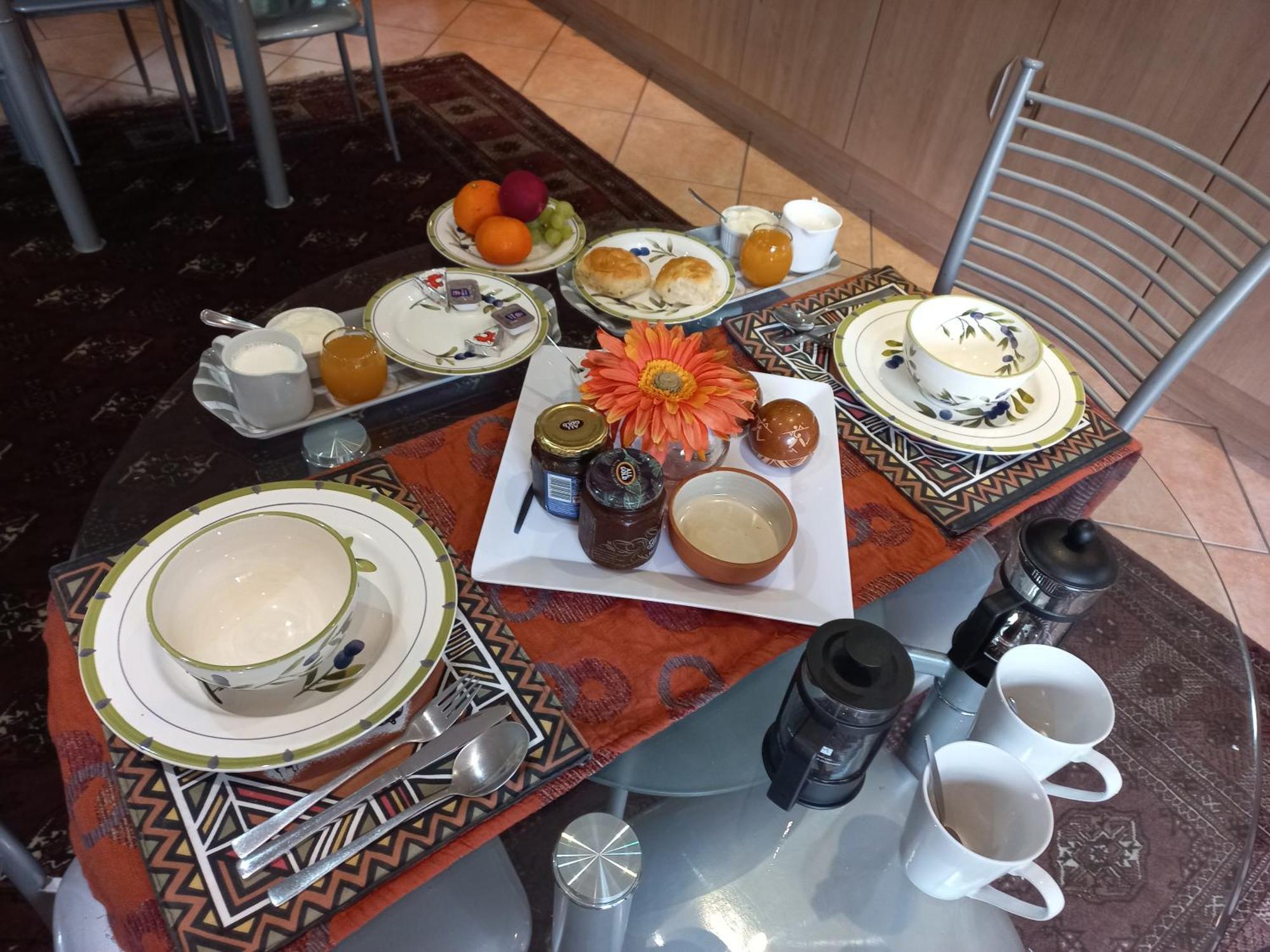 Cherry Tree Cottage B&B Linden Johannesburg Bagian luar foto