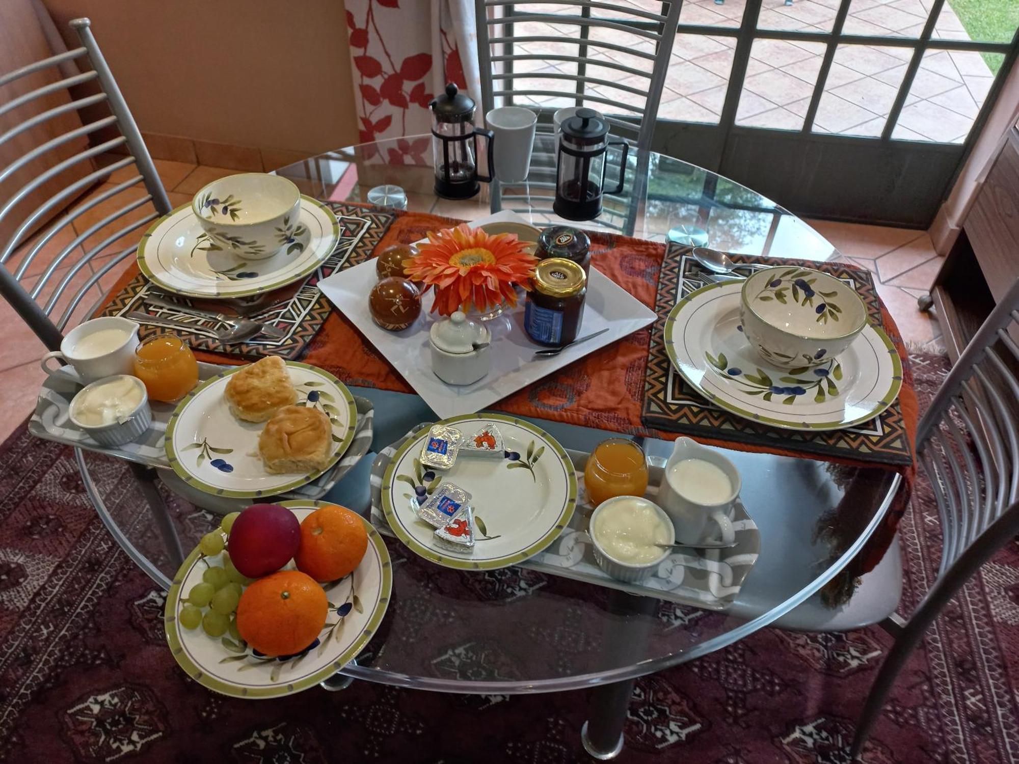 Cherry Tree Cottage B&B Linden Johannesburg Bagian luar foto
