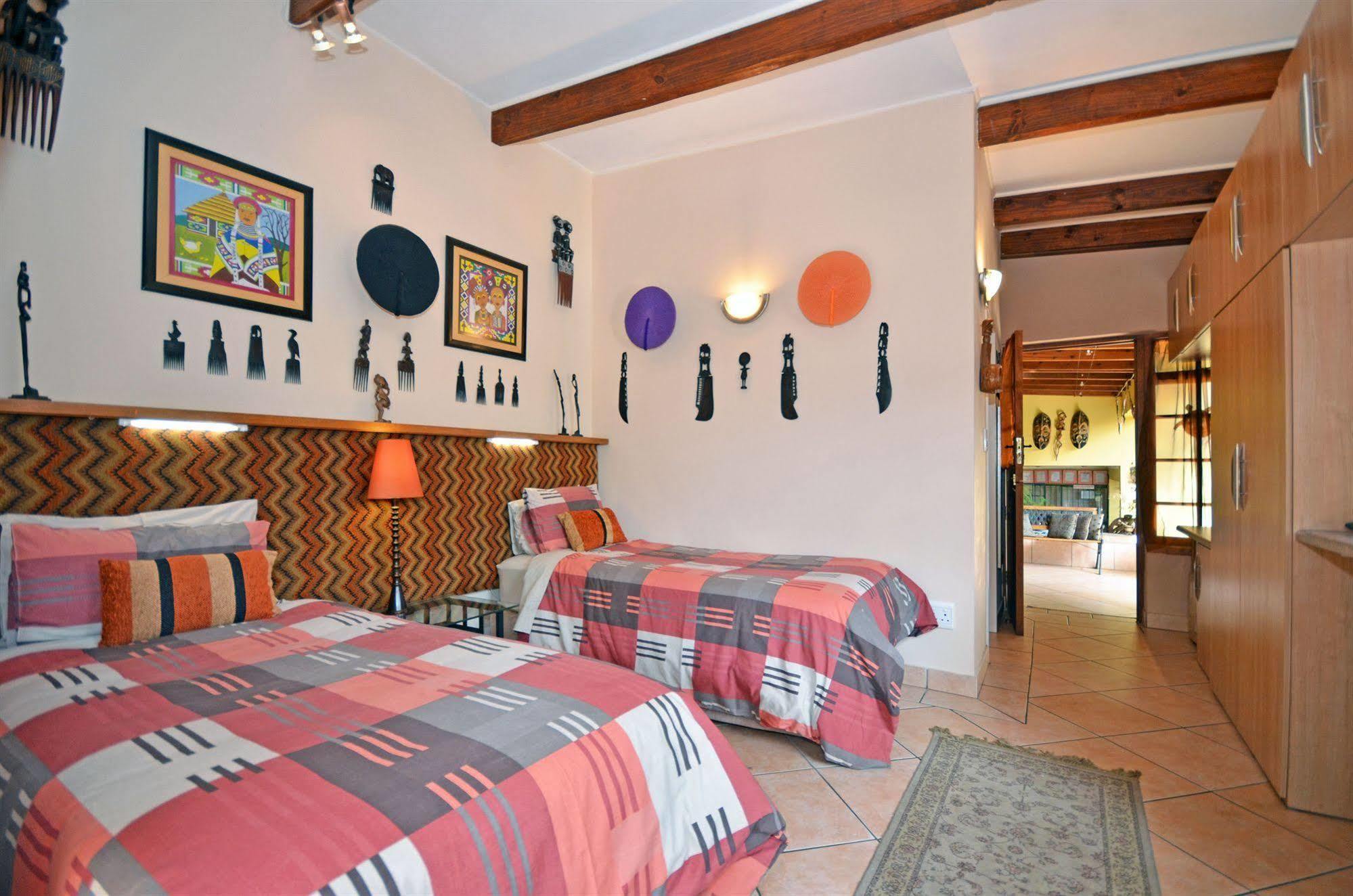 Cherry Tree Cottage B&B Linden Johannesburg Bagian luar foto