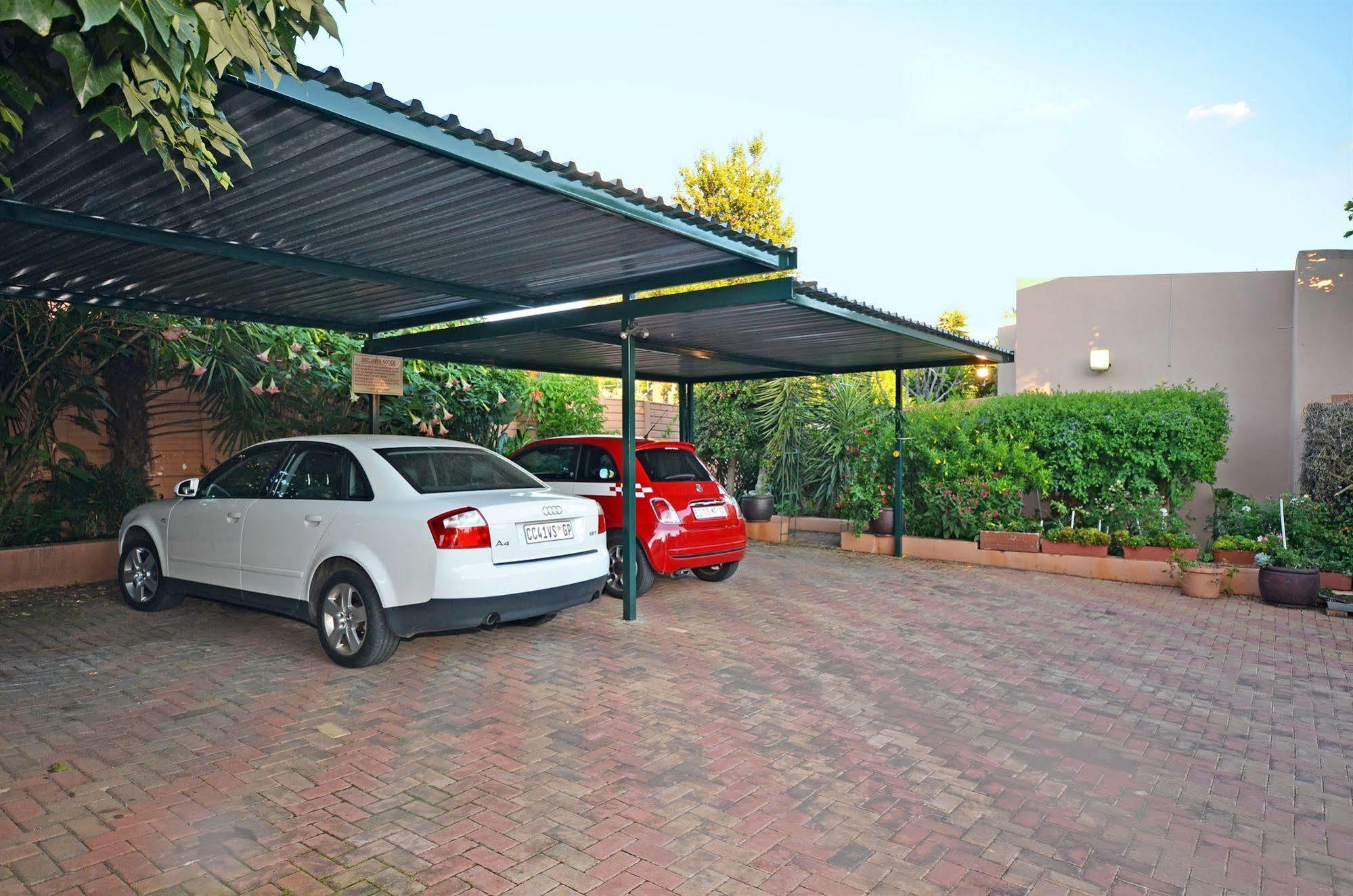 Cherry Tree Cottage B&B Linden Johannesburg Bagian luar foto